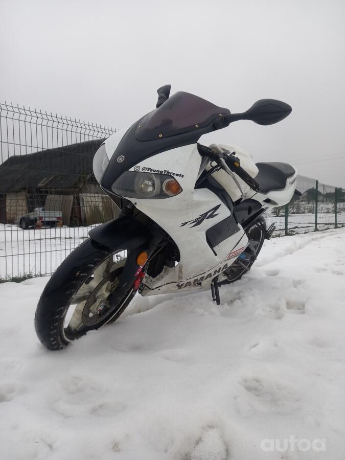 Yamaha TZR