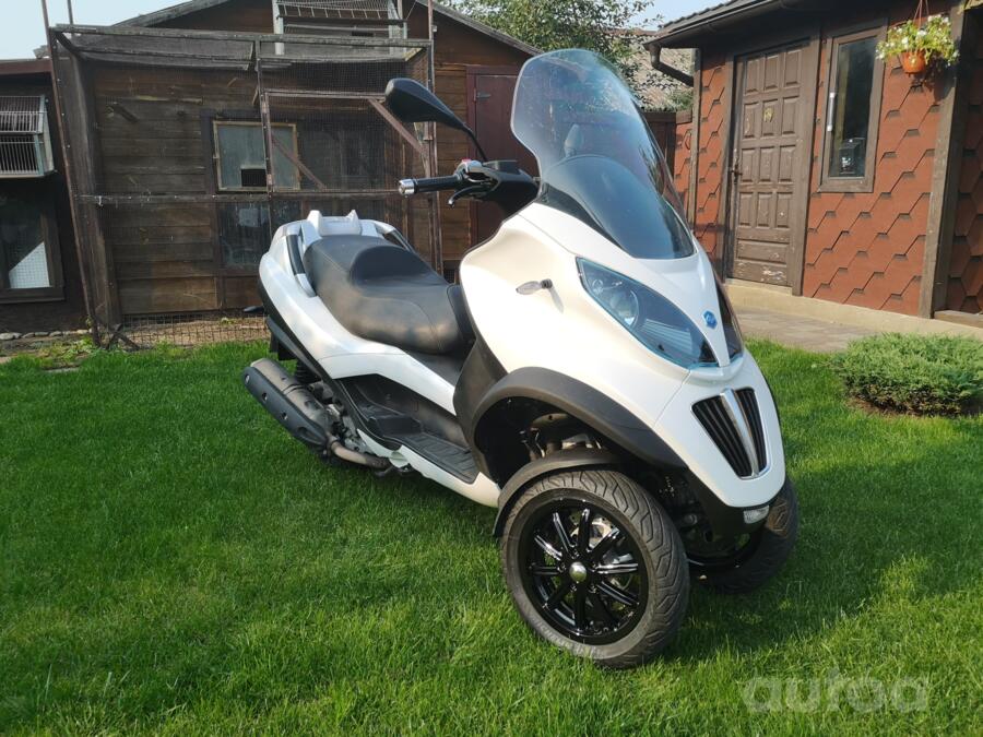 Piaggio MP3