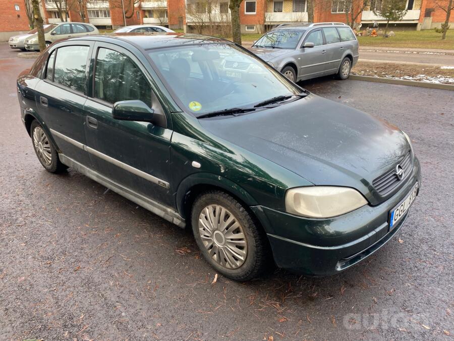 Opel Ascona 3 generation [2th restyling] Hatchback