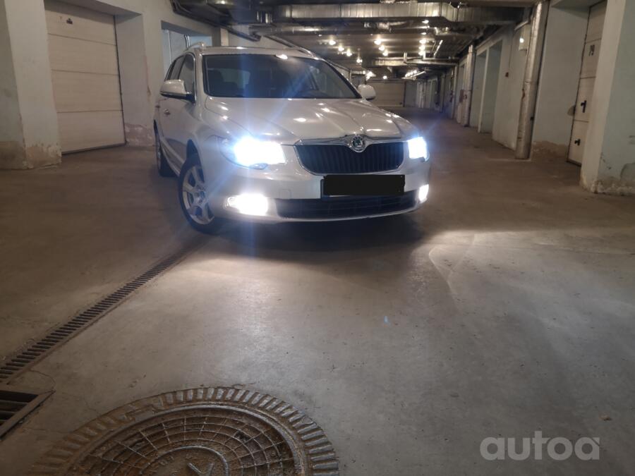 Skoda Superb 2 generation Combi wagon