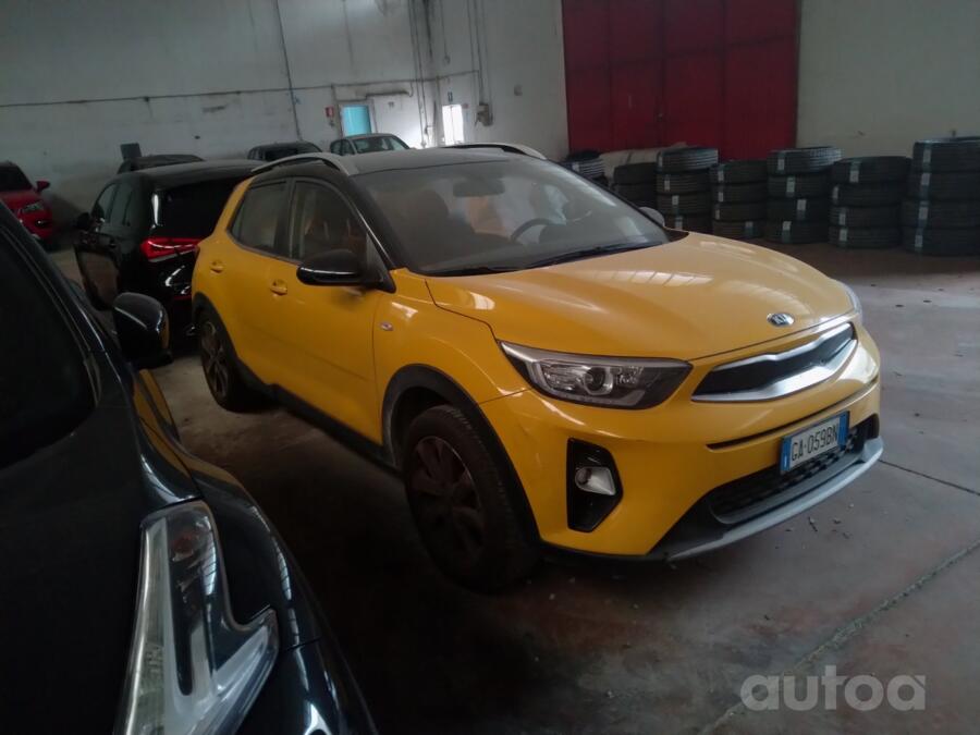 Kia Stonic 1 generation Crossover