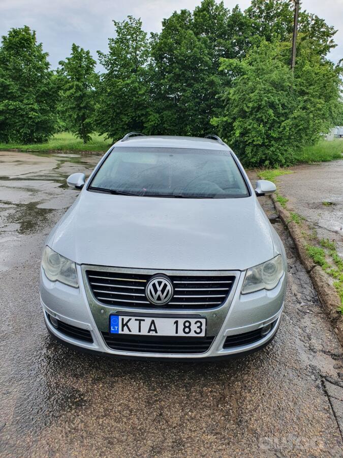 Volkswagen Passat B6 wagon 5-doors
