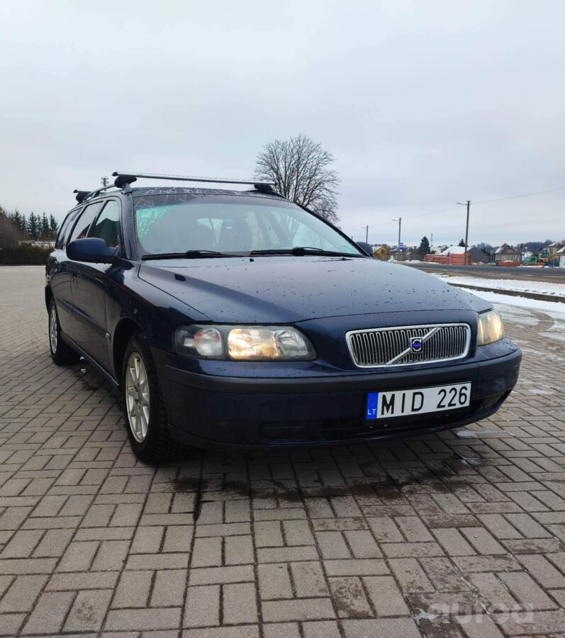 Volvo V70 2 generation wagon