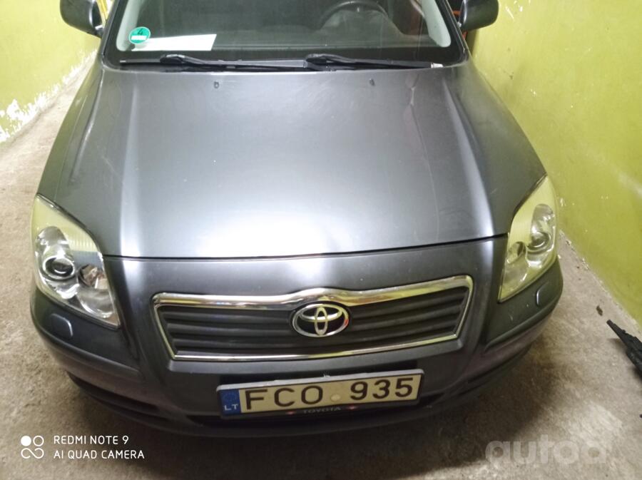 Toyota Avensis 2 generation wagon