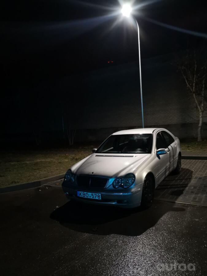 Mercedes-Benz C-Class W203/S203/CL203 Sedan