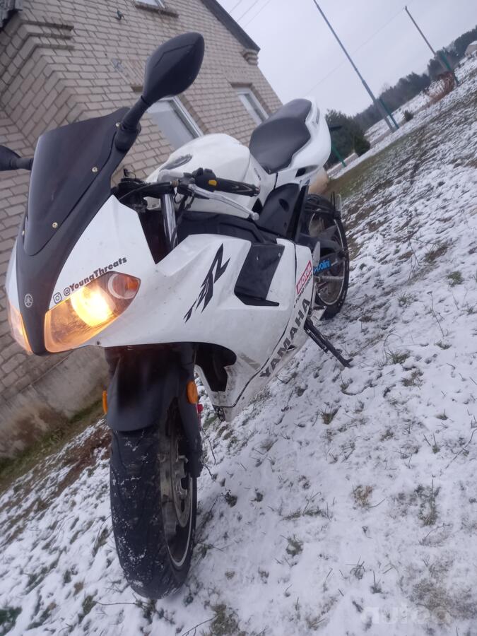 Yamaha TZR