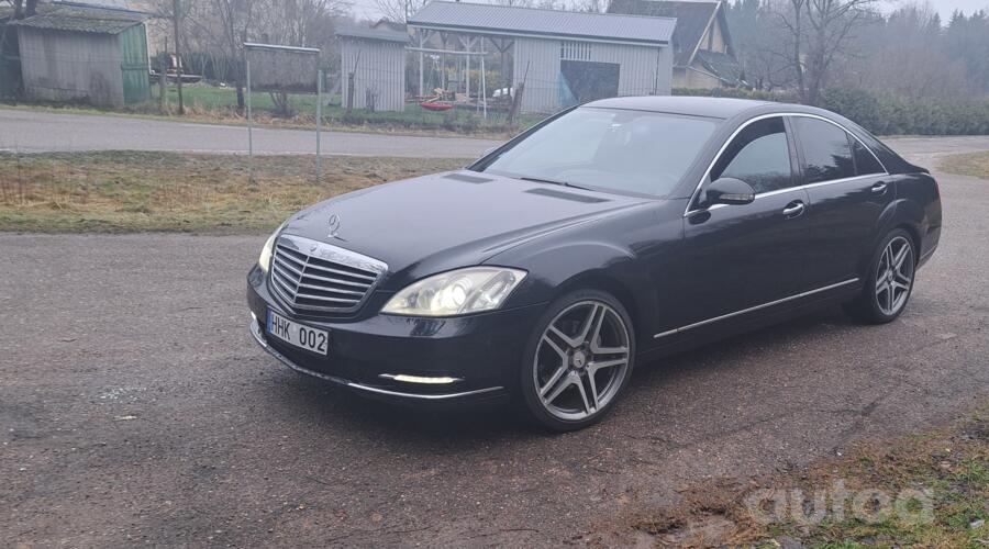 Mercedes-Benz S-Class W221 Sedan