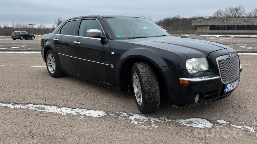 Chrysler 300C 1 generation Sedan 4-doors