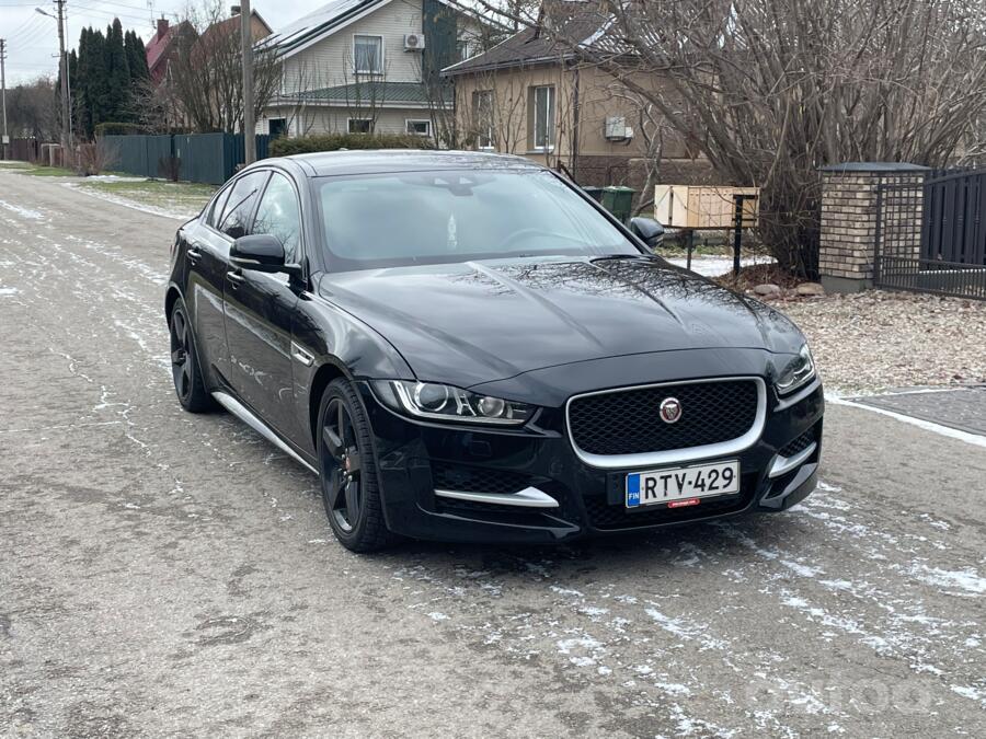 Jaguar XE 1 generation