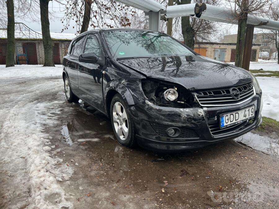 Opel Astra H Hatchback