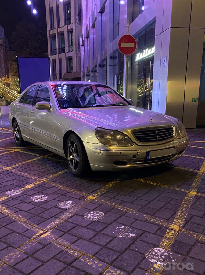Mercedes-Benz S-Class W220 Sedan Long