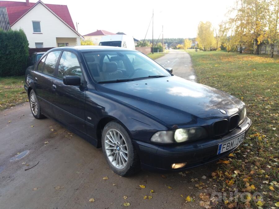 BMW 5 Series E39 Sedan 4-doors