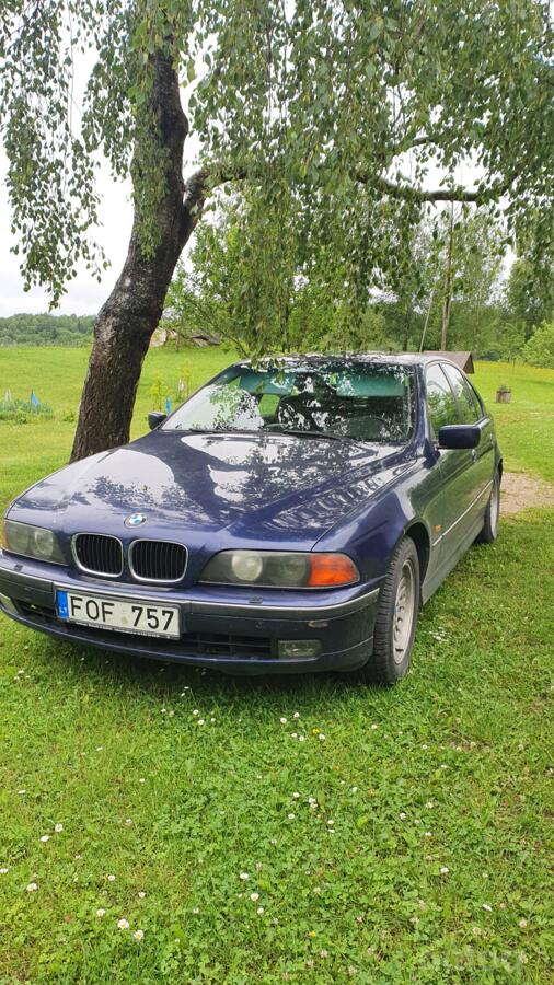 BMW 5 Series E39 Sedan 4-doors