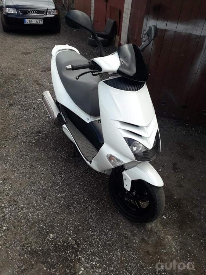 Aprilia Leonardo