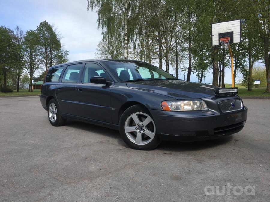Volvo V70 2 generation [restyling] wagon 5-doors