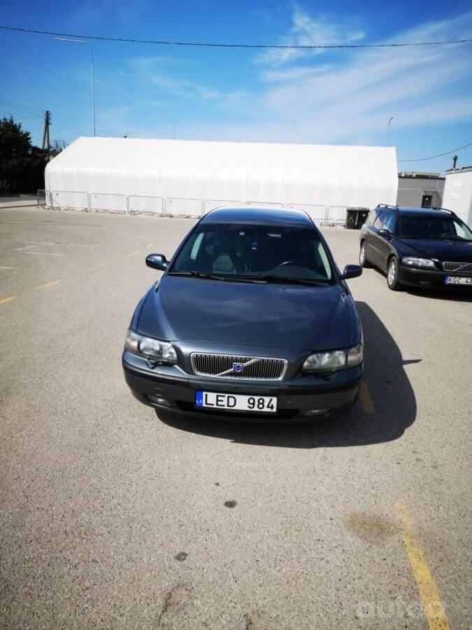 Volvo V70 2 generation wagon