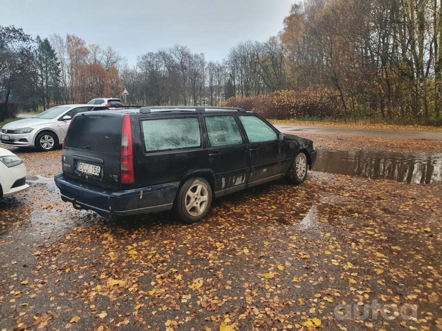 Volvo V70 1 generation wagon