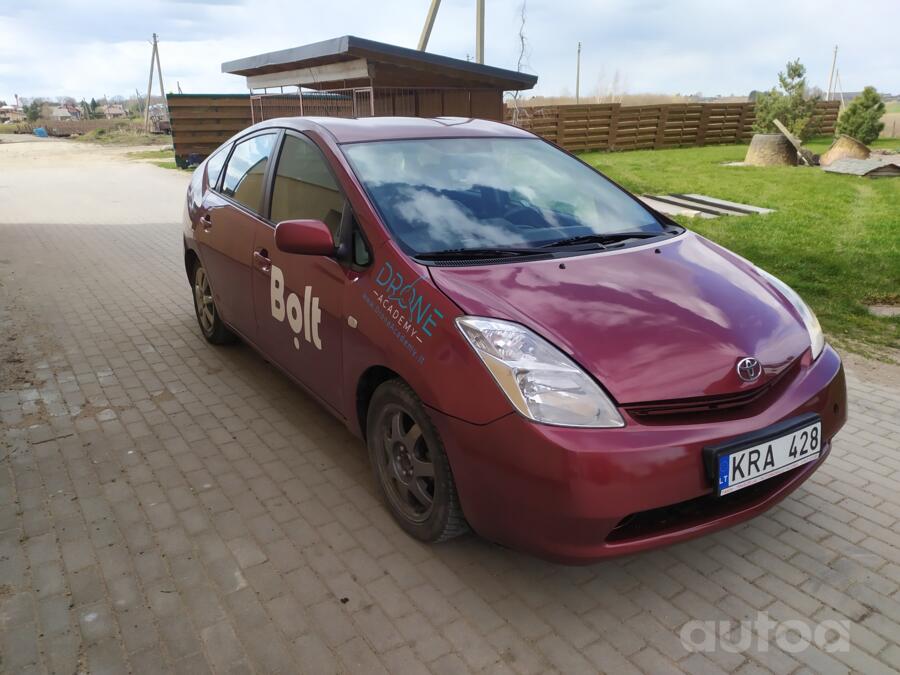 Toyota Prius 2 generation Hatchback