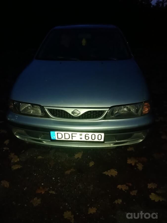 Nissan Almera N15 Hatchback 5-doors