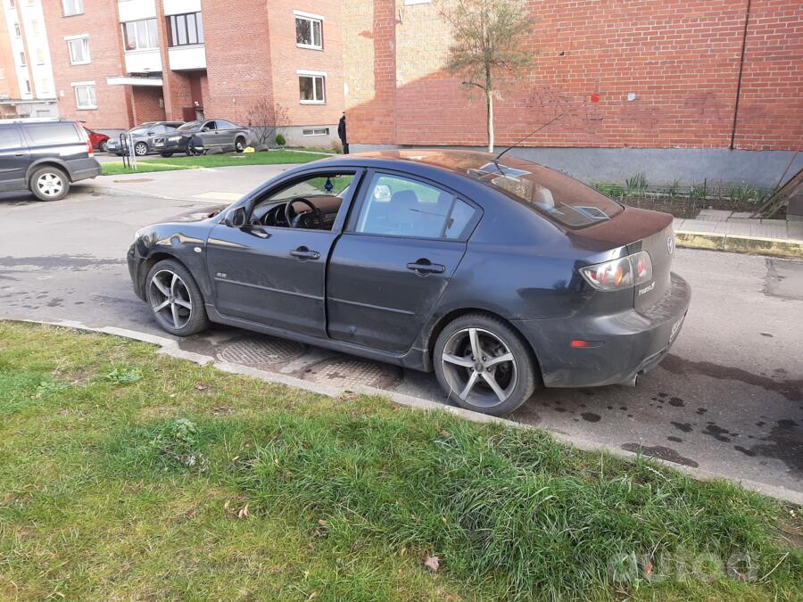 Mazda 3 BK Sedan 4-doors