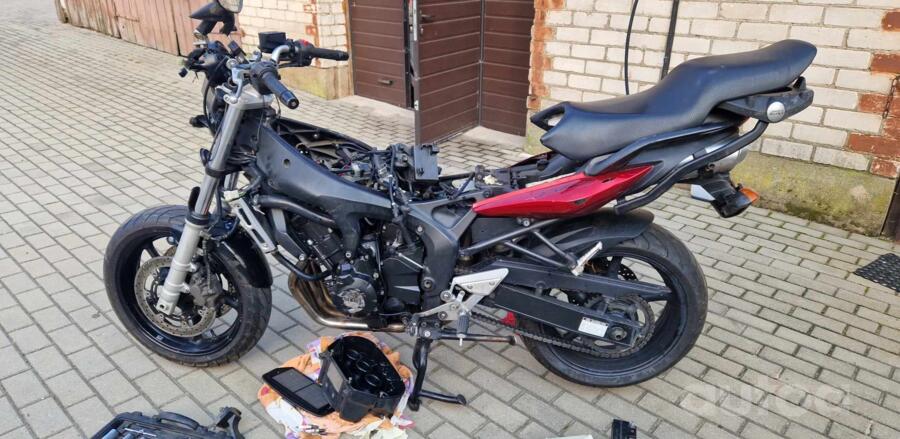 Yamaha FZ