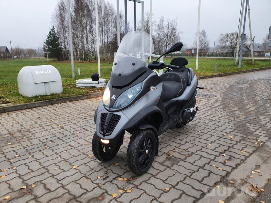 Piaggio MP3