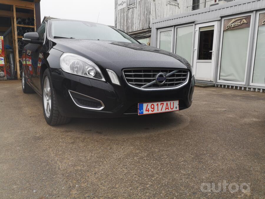 Volvo S60 2 generation Sedan