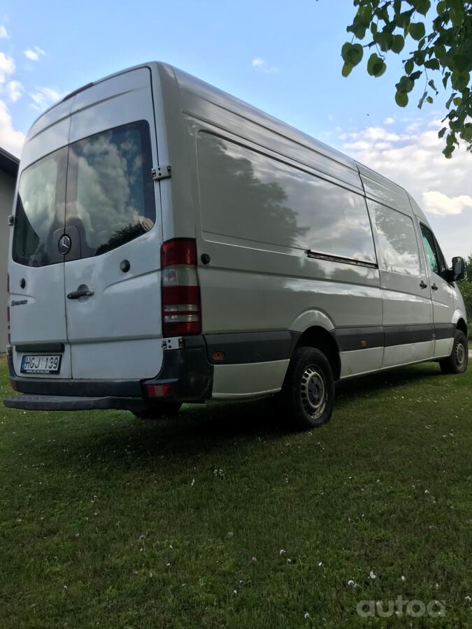 Mercedes-Benz Sprinter Second generation