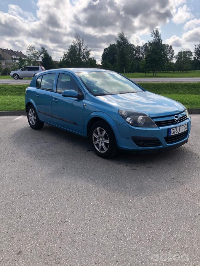 Opel Astra H Hatchback