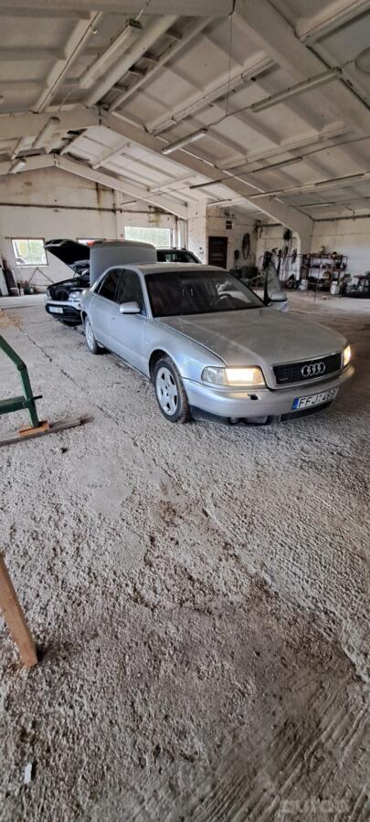 Audi A8 D3/4E Sedan