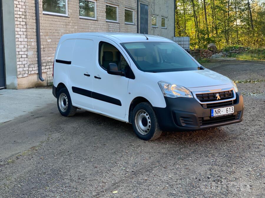 Peugeot Partner 2 generation [restyling] Tepee minivan