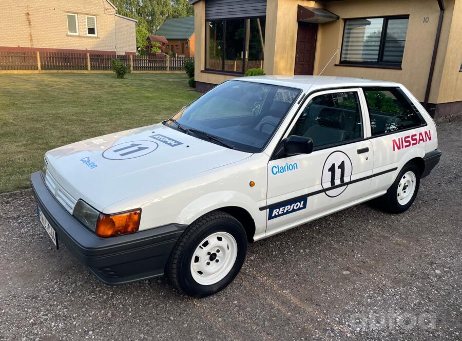 Nissan Sunny B12 Hatchback
