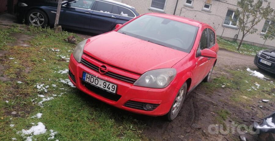 Opel Astra H Hatchback