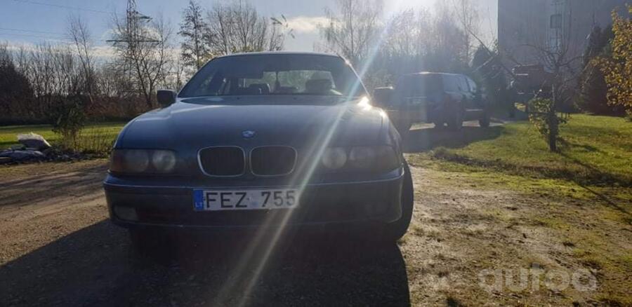 BMW 5 Series E39 Sedan 4-doors