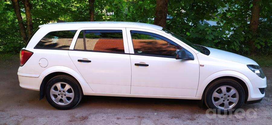 Opel Astra H [restyling]