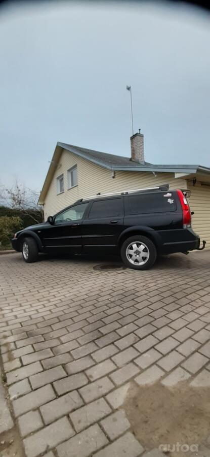 Volvo XC70 2 generation wagon