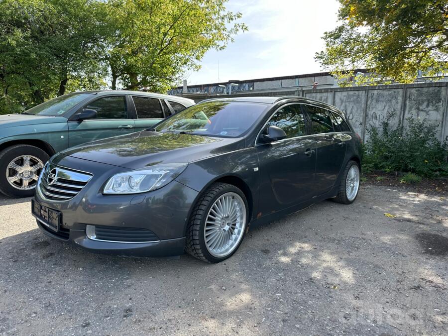 Opel Insignia A Sports Tourer OPC wagon 5-doors
