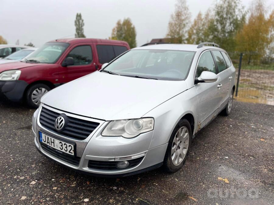 Volkswagen Passat B6 wagon 5-doors