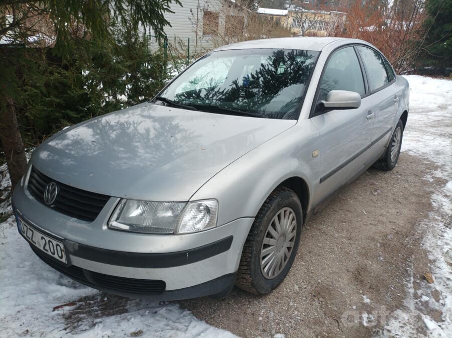 Volkswagen Passat B5 Sedan 4-doors