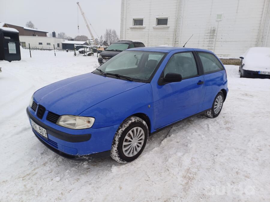 SEAT Ibiza 2 generation [restyling] Hatchback