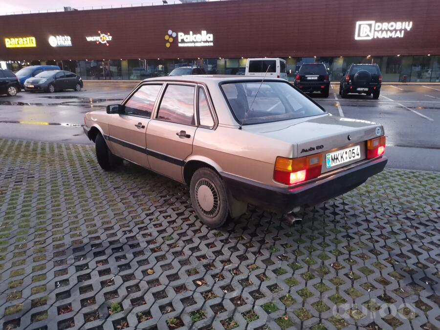 Audi 80 B2 Sedan