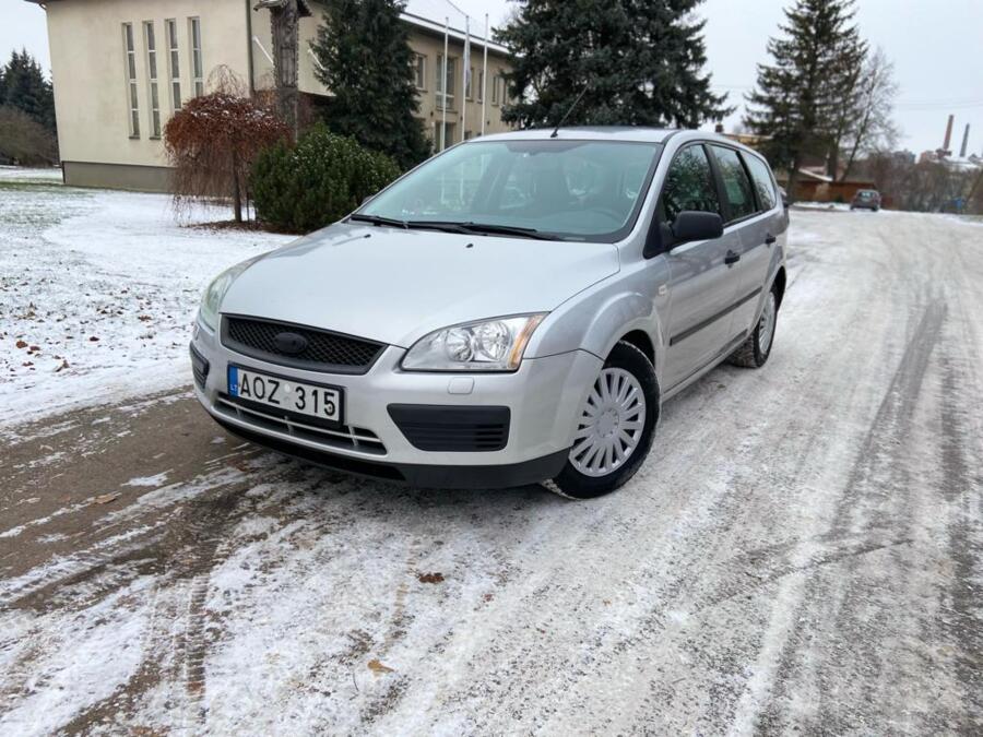 Ford Focus 2 generation wagon 5-doors