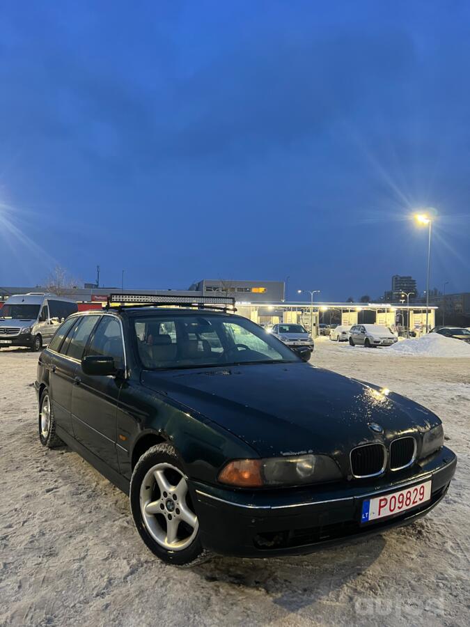BMW 5 Series E39 Touring wagon