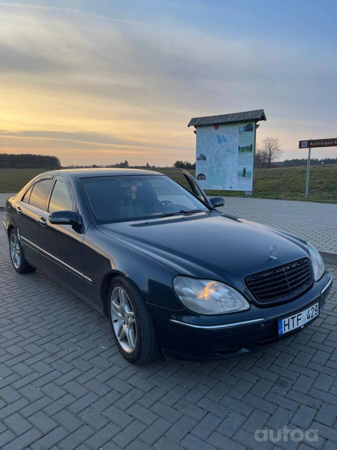 Mercedes-Benz S-Class W220 Sedan