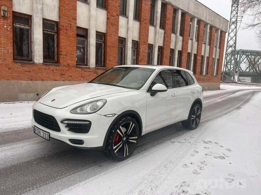 Porsche Cayenne 958 Crossover