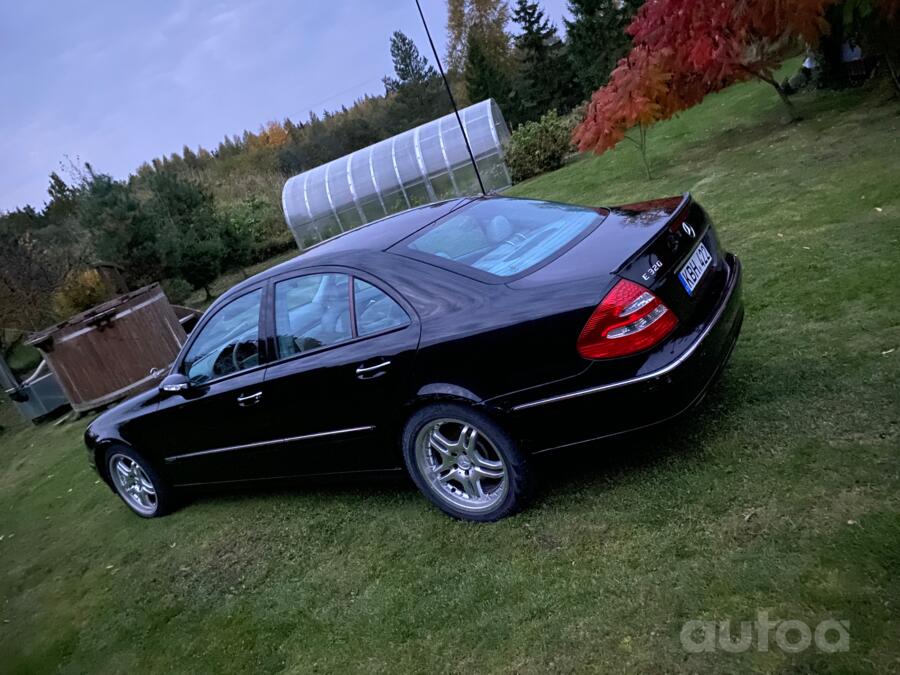 Mercedes-Benz E-Class W211 Sedan