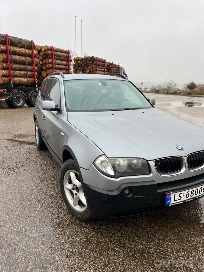 BMW X3 E83 Crossover
