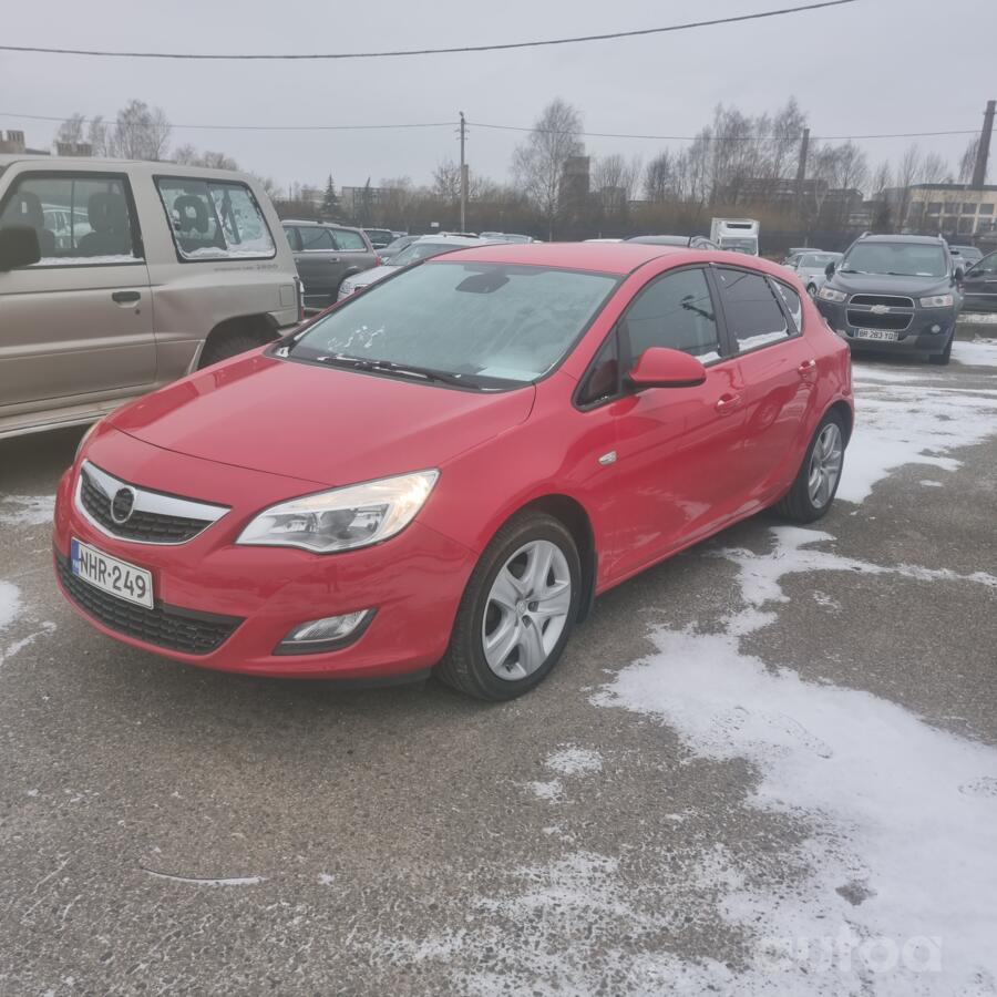 Opel Astra J Hatchback 5-doors