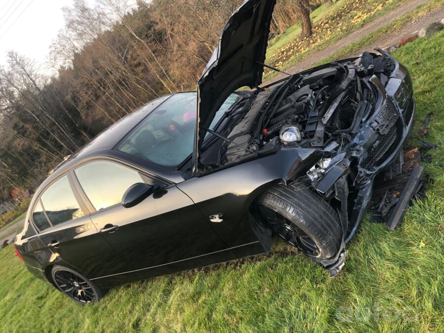 BMW 3 Series E90/E91/E92/E93 Sedan