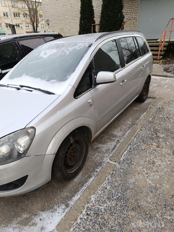 Opel Zafira B [restyling]